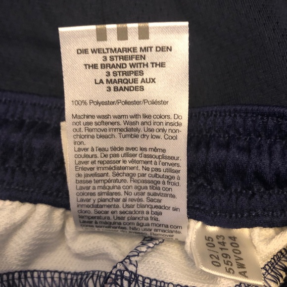 Men’s Adidas Climalite Shorts. Size Medium - Picture 4 of 6